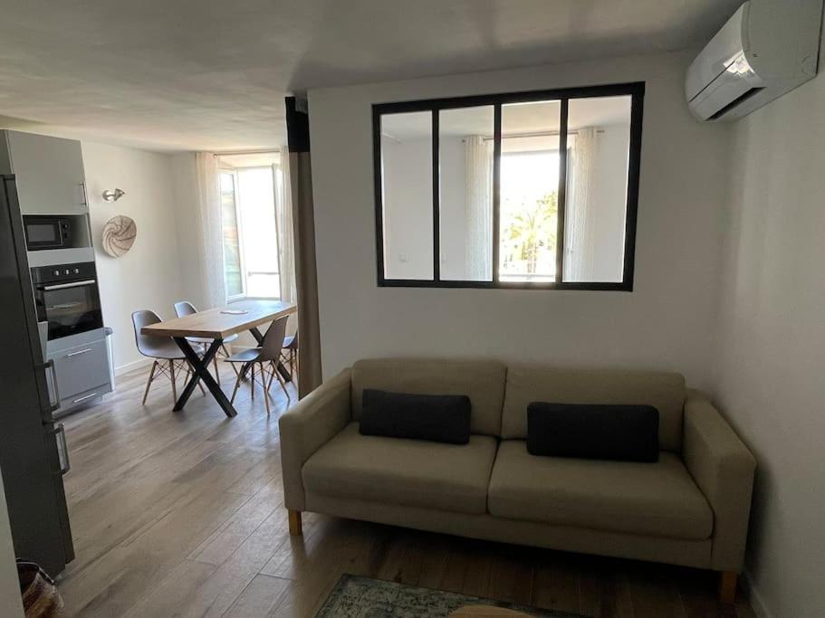 Tres Bel Appartement, Port Sanary, * Sanary-sur-Mer